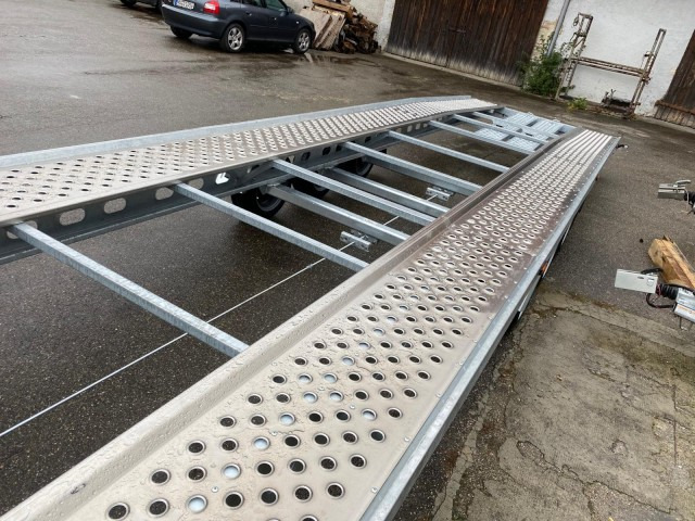 Gala BGG Taurus Duo 85 35 3, 8500 x 2150 mm, 3-Achs, für 2 Autos - Rimorkio autotransportuese: foto 3 Gala BGG Taurus Duo 85 35 3, 8500 x 2150 mm, 3-Achs, für 2 Autos - Rimorkio autotransportuese: foto 3