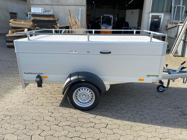 Humbaur HA 132513-5 mit Holz-Alu Deckel mit Reling 1300 kg, 2510 x 1310 x 500mm, 100 km/h - Rimorkio makine: foto 4 Humbaur HA 132513-5 mit Holz-Alu Deckel mit Reling 1300 kg, 2510 x 1310 x 500mm, 100 km/h - Rimorkio makine: foto 4