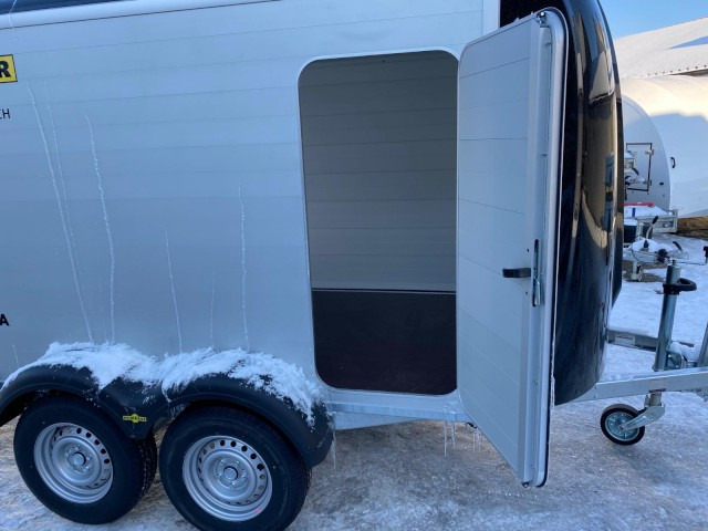 Humbaur Poly-Alu Koffer HKPA 263217, 2,6 to. 100 km/h, 3280 x 1770 x 1800 mm - Rimorkio me vagonetë të mbyllur: foto 5 Humbaur Poly-Alu Koffer HKPA 263217, 2,6 to. 100 km/h, 3280 x 1770 x 1800 mm - Rimorkio me vagonetë të mbyllur: foto 5