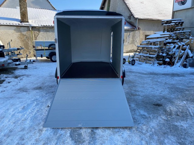 Humbaur Poly-Alu Koffer HKPA 263217, 2,6 to. 100 km/h, 3280 x 1770 x 1800 mm - Rimorkio me vagonetë të mbyllur: foto 1 Humbaur Poly-Alu Koffer HKPA 263217, 2,6 to. 100 km/h, 3280 x 1770 x 1800 mm - Rimorkio me vagonetë të mbyllur: foto 1