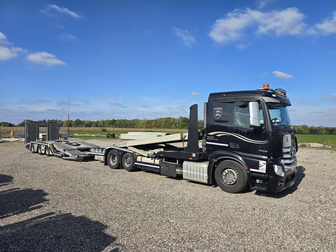 MERCEDES-BENZ 2353 - Autotransportues: foto 1 MERCEDES-BENZ 2353 - Autotransportues: foto 1