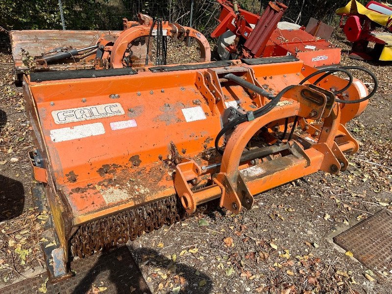 Falc AGILA 2300 - Trince: foto 1 Falc AGILA 2300 - Trince: foto 1