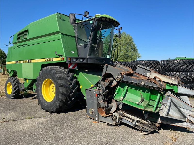 John Deere 2058 - Autokombajnë: foto 3 John Deere 2058 - Autokombajnë: foto 3