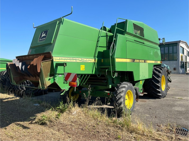 John Deere 2058 - Autokombajnë: foto 5 John Deere 2058 - Autokombajnë: foto 5