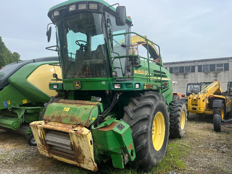 John Deere 7700 - Korrëse foragjere: foto 2 John Deere 7700 - Korrëse foragjere: foto 2