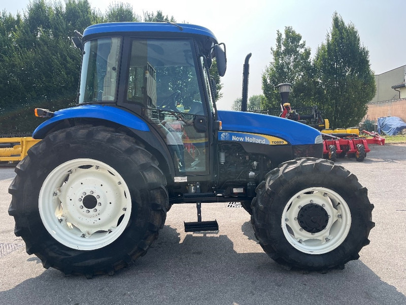 New Holland TD 90 D - Traktor: foto 4 New Holland TD 90 D - Traktor: foto 4