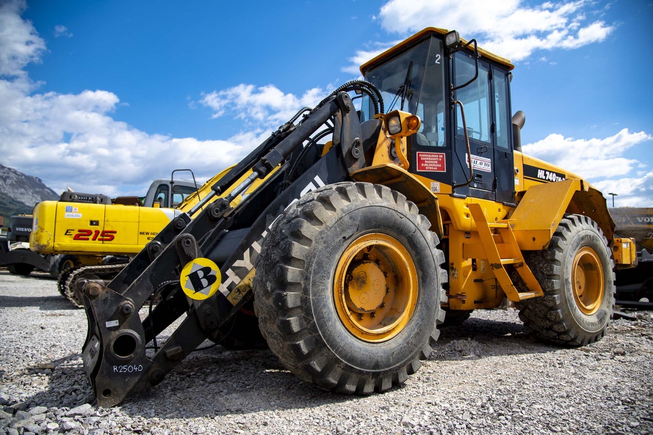 HYUNDAI HL740TM-7 for parts - Fadrom me goma: foto 1 HYUNDAI HL740TM-7 for parts - Fadrom me goma: foto 1