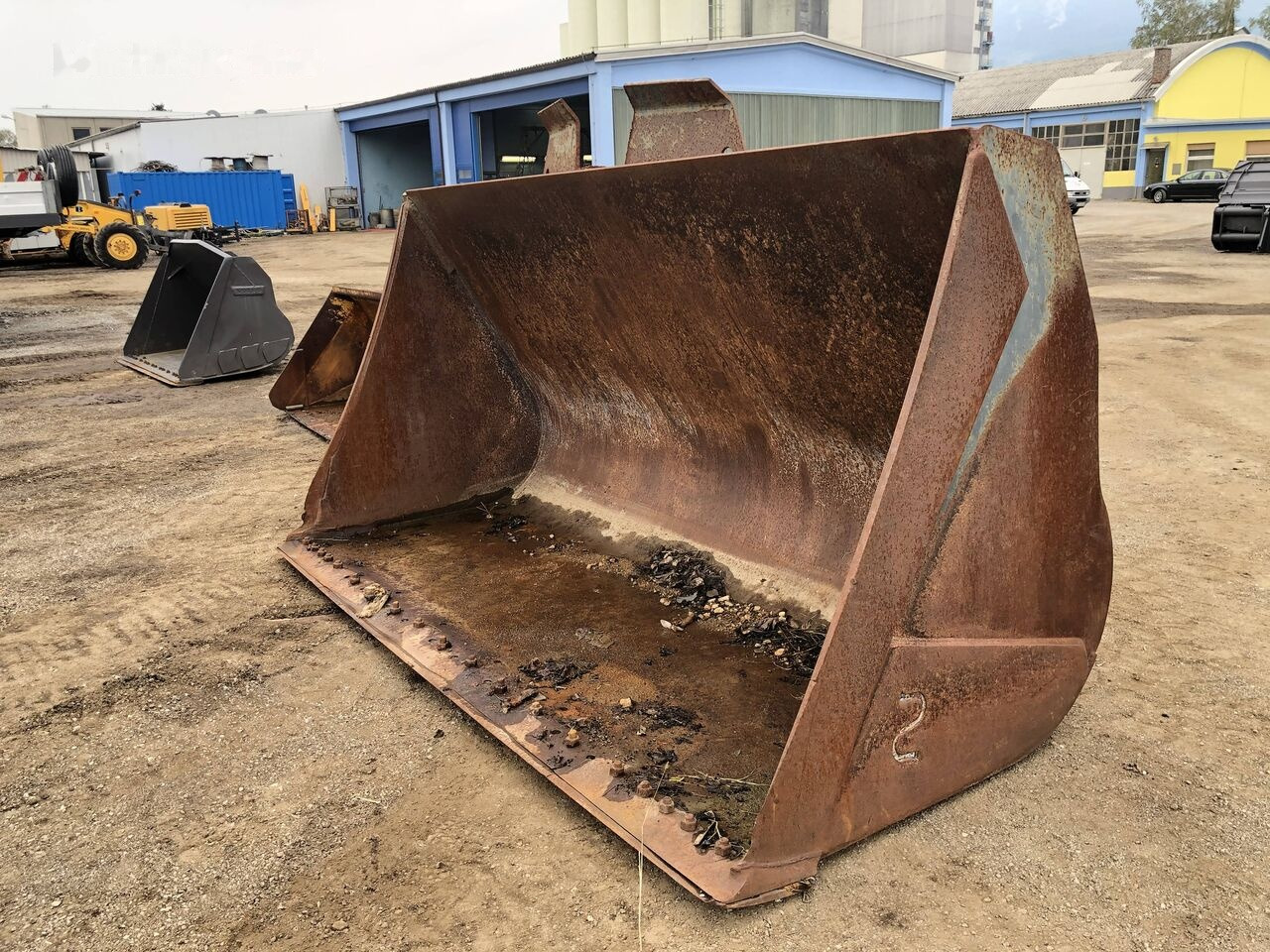 Loader bucket 3400 mm Volvo - Kovë fadrome: foto 2 Loader bucket 3400 mm Volvo - Kovë fadrome: foto 2