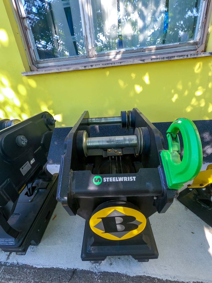 Steelwrist 240/S70 FPL tiltrotator - Tiltrotator për Makineri ndërtimi: foto 3 Steelwrist 240/S70 FPL tiltrotator - Tiltrotator për Makineri ndërtimi: foto 3