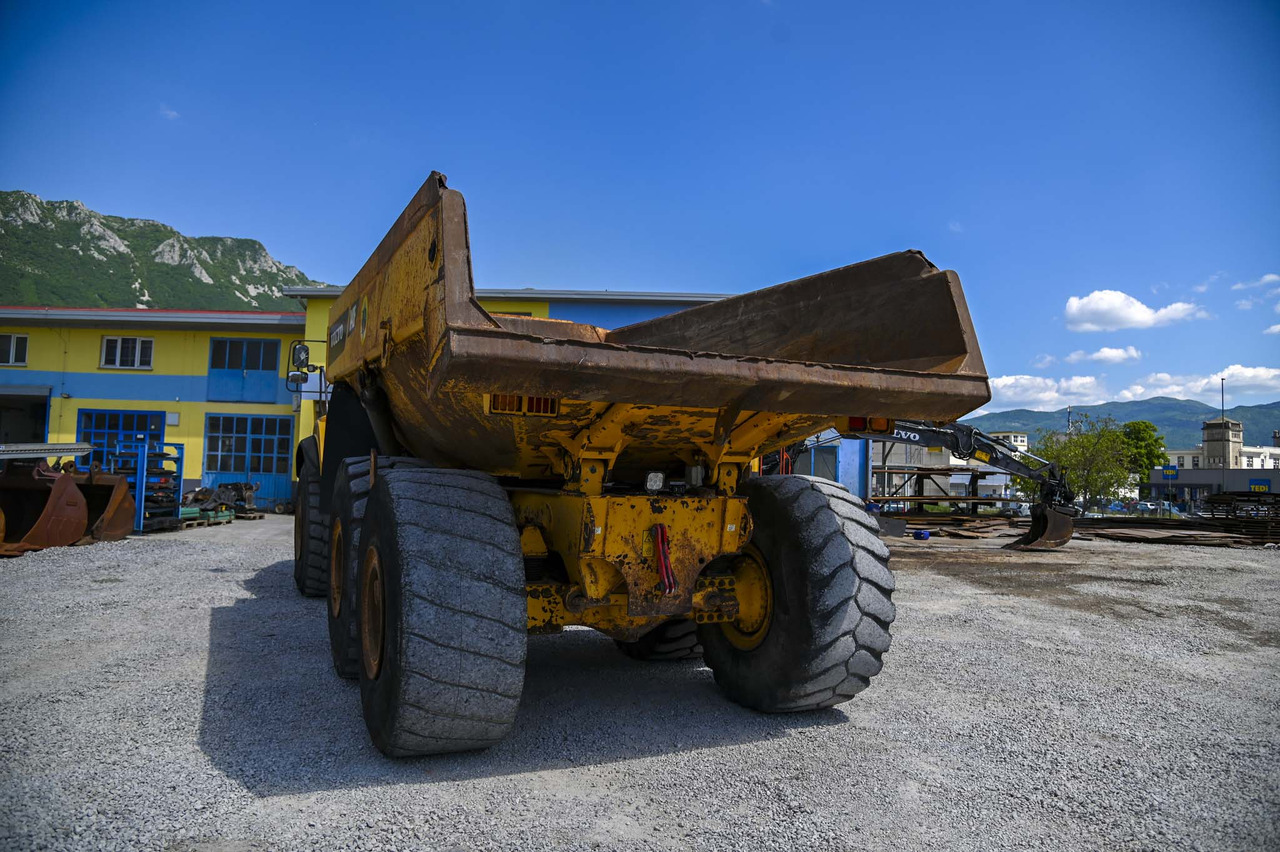 VOLVO A40F - Shkarkues teleskopik: foto 5 VOLVO A40F - Shkarkues teleskopik: foto 5