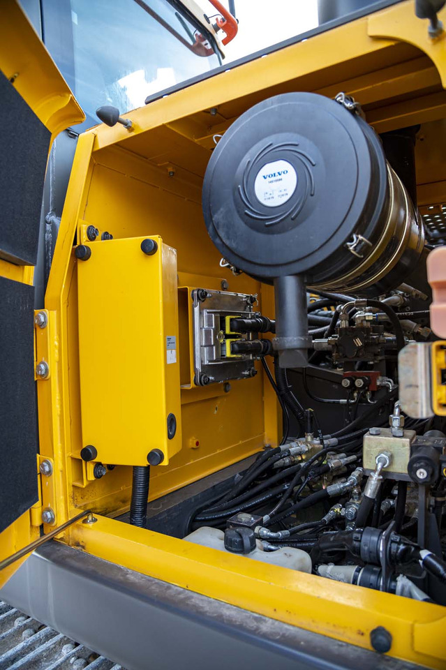 Lizingu i VOLVO EC210CNL VOLVO EC210CNL: foto 40