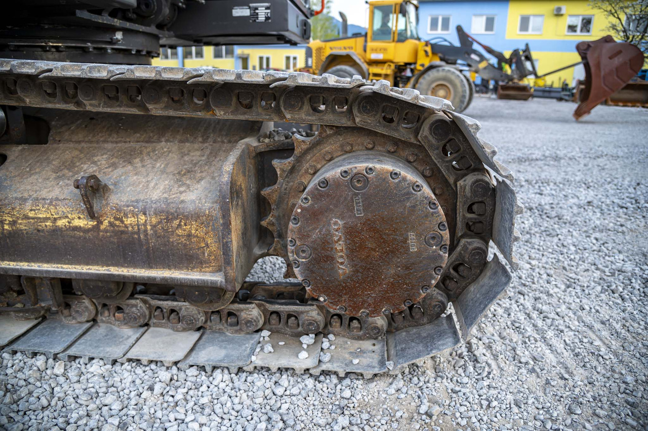 Lizingu i VOLVO EC210CNL VOLVO EC210CNL: foto 26