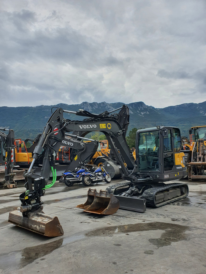 VOLVO EC60E - Miniekskavator: foto 3 VOLVO EC60E - Miniekskavator: foto 3