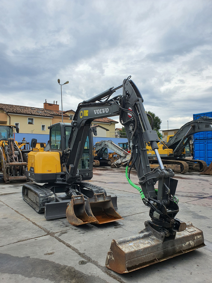 VOLVO EC60E - Miniekskavator: foto 5 VOLVO EC60E - Miniekskavator: foto 5