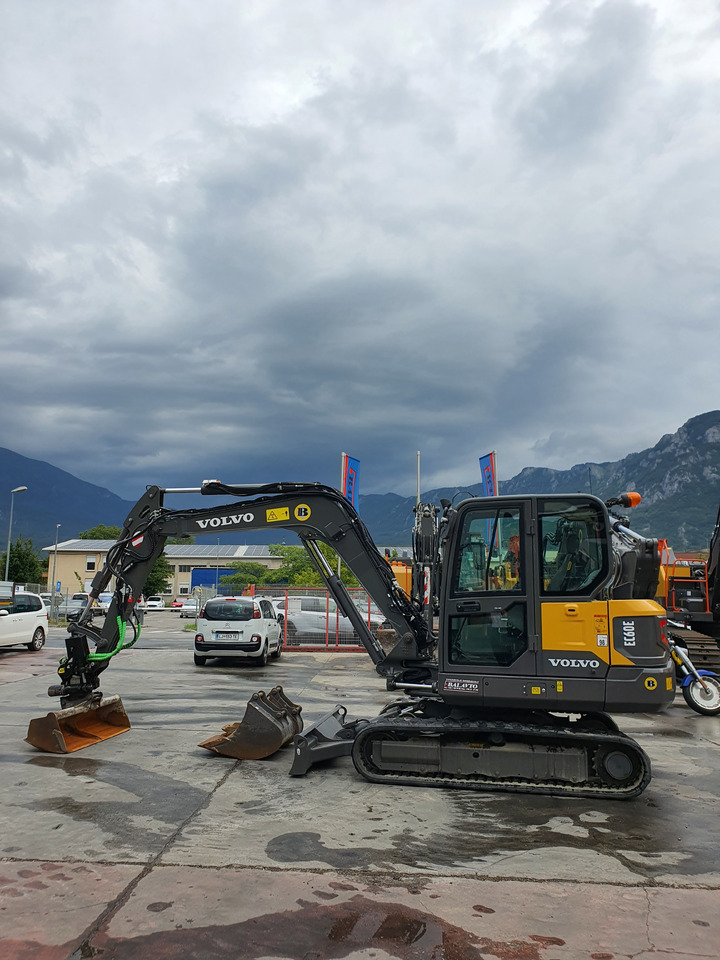 VOLVO EC60E - Miniekskavator: foto 2 VOLVO EC60E - Miniekskavator: foto 2