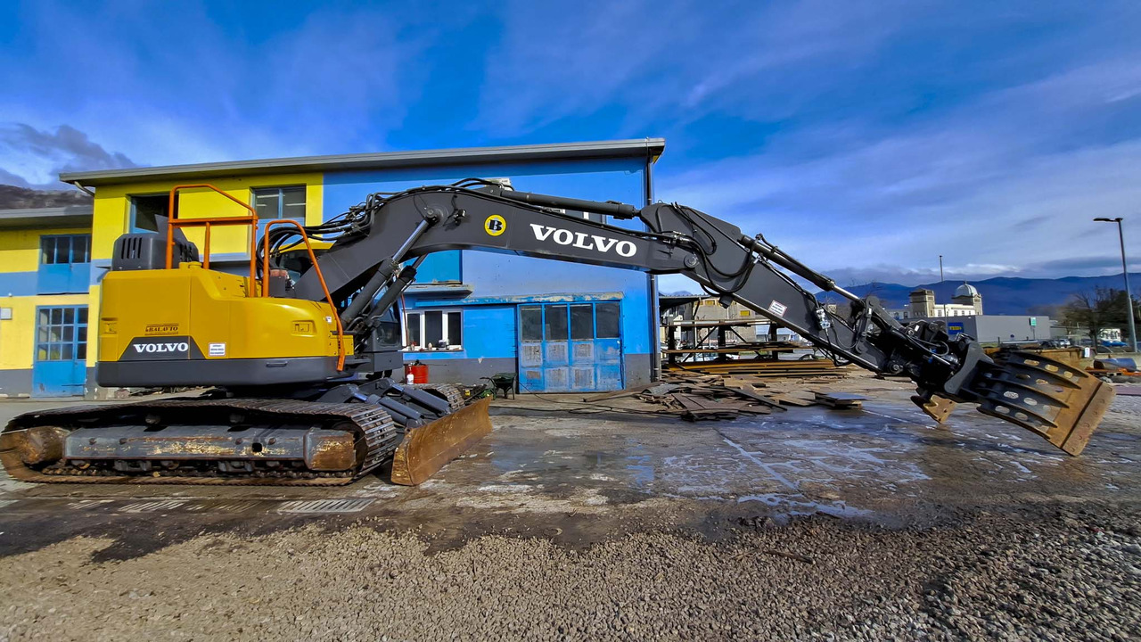 VOLVO ECR235EL - Ekskavator me zinxhirë: foto 4 VOLVO ECR235EL - Ekskavator me zinxhirë: foto 4