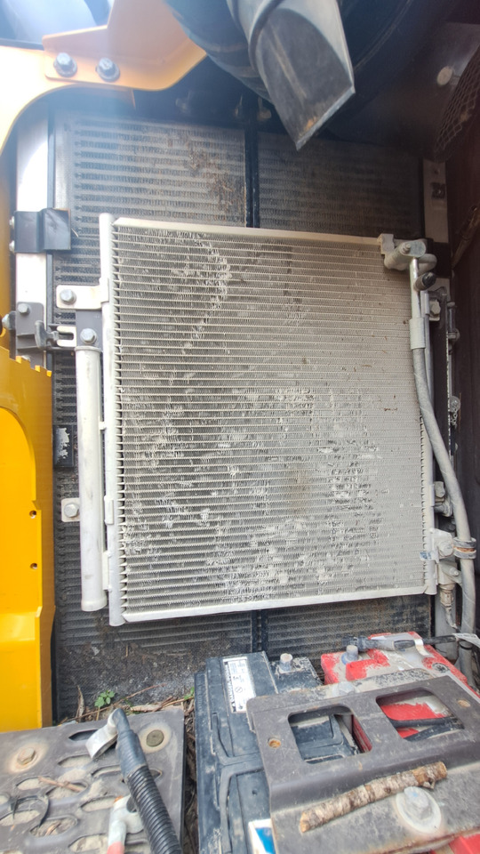 VOLVO EWR150E - Ekskavator me goma: foto 3 VOLVO EWR150E - Ekskavator me goma: foto 3