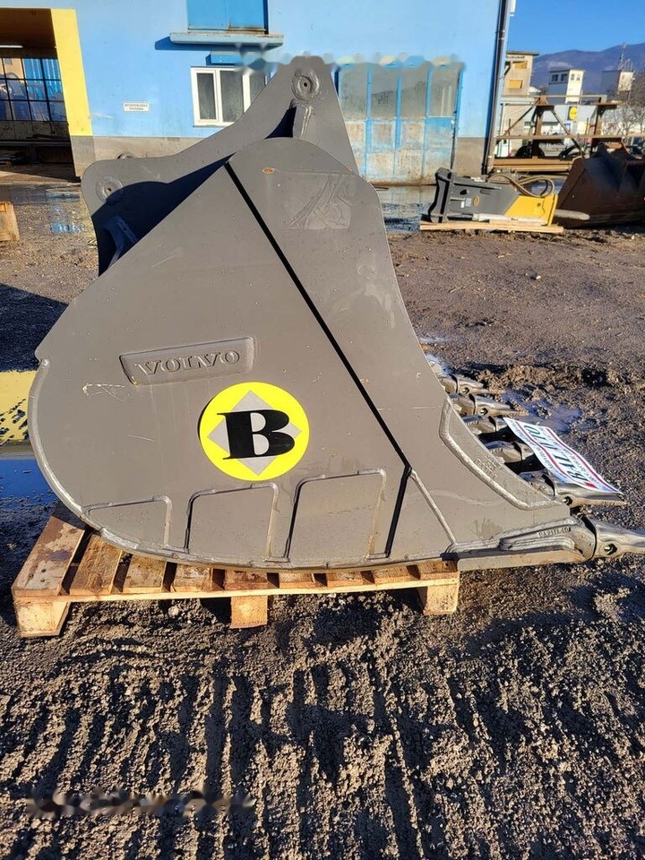 Volvo Digging bucket 1540 mm S70 - Kovë ekskavatori: foto 2 Volvo Digging bucket 1540 mm S70 - Kovë ekskavatori: foto 2