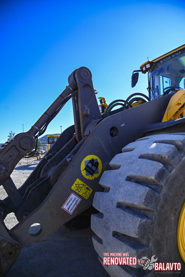 Fadrom me goma Volvo L180H: foto 13