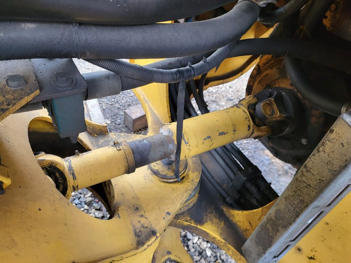 Volvo propeller shaft - Bosht kardanike për Fadrom: foto 2 Volvo propeller shaft - Bosht kardanike për Fadrom: foto 2