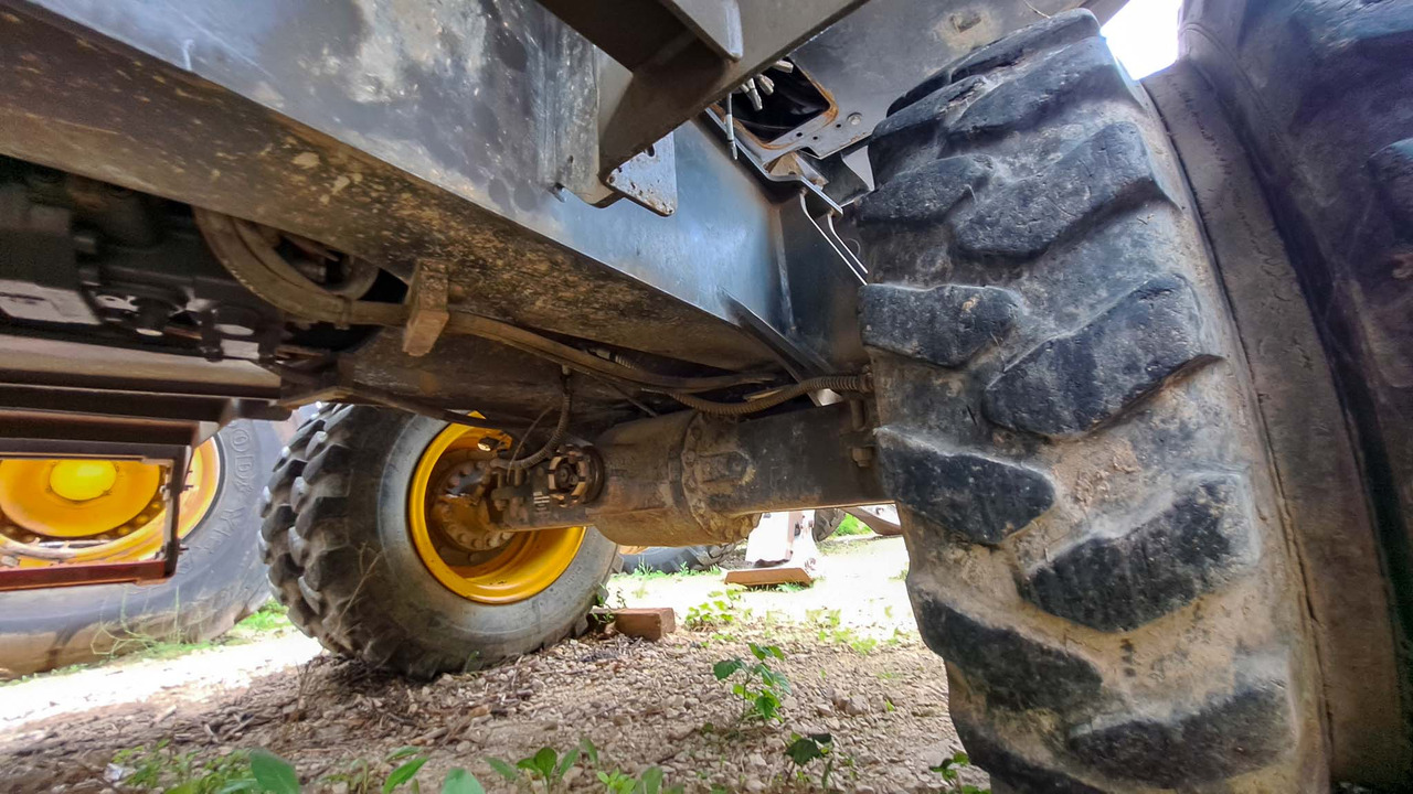 Volvo rear axle 14590304 Volvo EWR150E, EW160D, EW160E, EW180E, EW140E, EWR170E, EW200E MH, EW180D, EW160C, EW180C - Aksi i pasmë për Ekskavator: foto 2 Volvo rear axle 14590304 Volvo EWR150E, EW160D, EW160E, EW180E, EW140E, EWR170E, EW200E MH, EW180D, EW160C, EW180C - Aksi i pasmë për Ekskavator: foto 2
