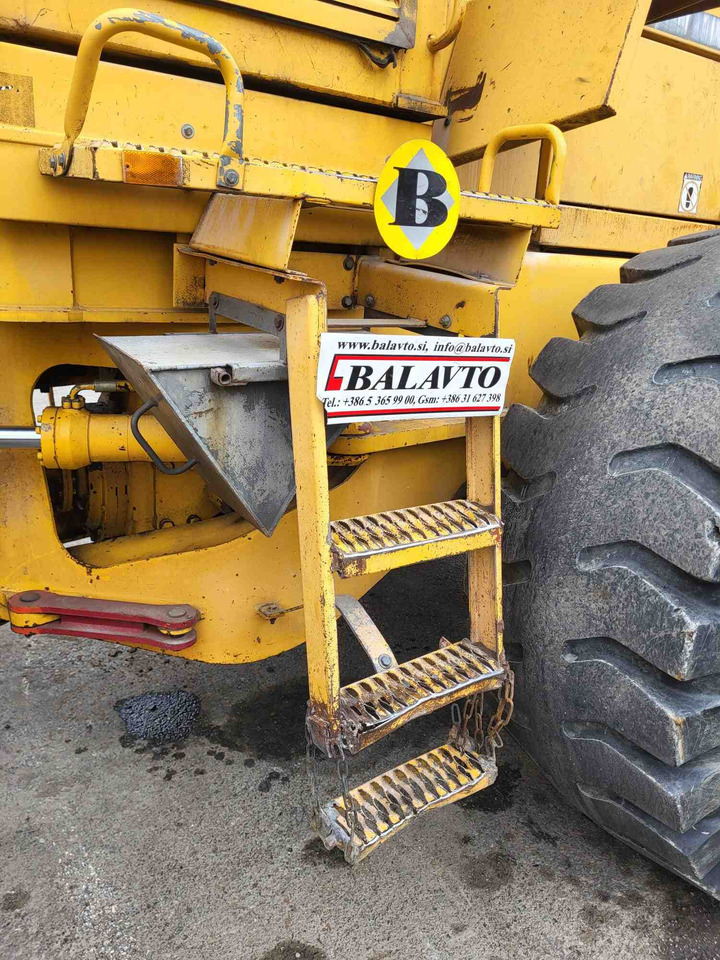 Volvo steps - Kushinetë mbështetëse për Fadrom: foto 1 Volvo steps - Kushinetë mbështetëse për Fadrom: foto 1