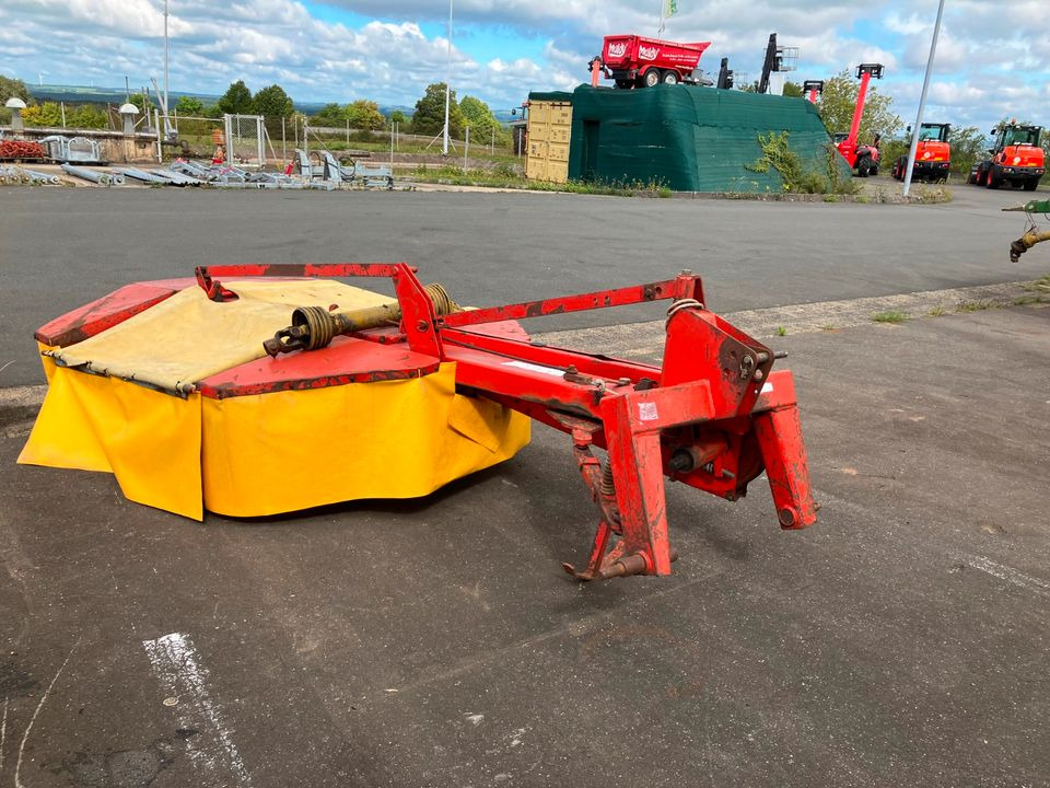 Heckmähwerk Fella KM 187 Trommelmäher 1,80m - Korrëse bari: foto 4 Heckmähwerk Fella KM 187 Trommelmäher 1,80m - Korrëse bari: foto 4