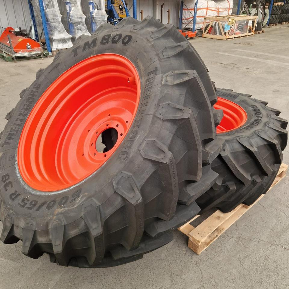 Trelleborg Reifen Räder 600/65R38 TM 800 153 D neu - Goma dhe bandazhe: foto 1 Trelleborg Reifen Räder 600/65R38 TM 800 153 D neu - Goma dhe bandazhe: foto 1