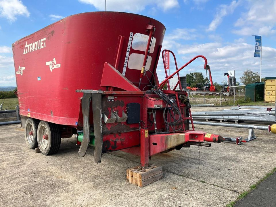 Trioliet Futtermischwagen Solomix 2 20 VLHT - Vagon për përzierjen e foragjereve: foto 2 Trioliet Futtermischwagen Solomix 2 20 VLHT - Vagon për përzierjen e foragjereve: foto 2