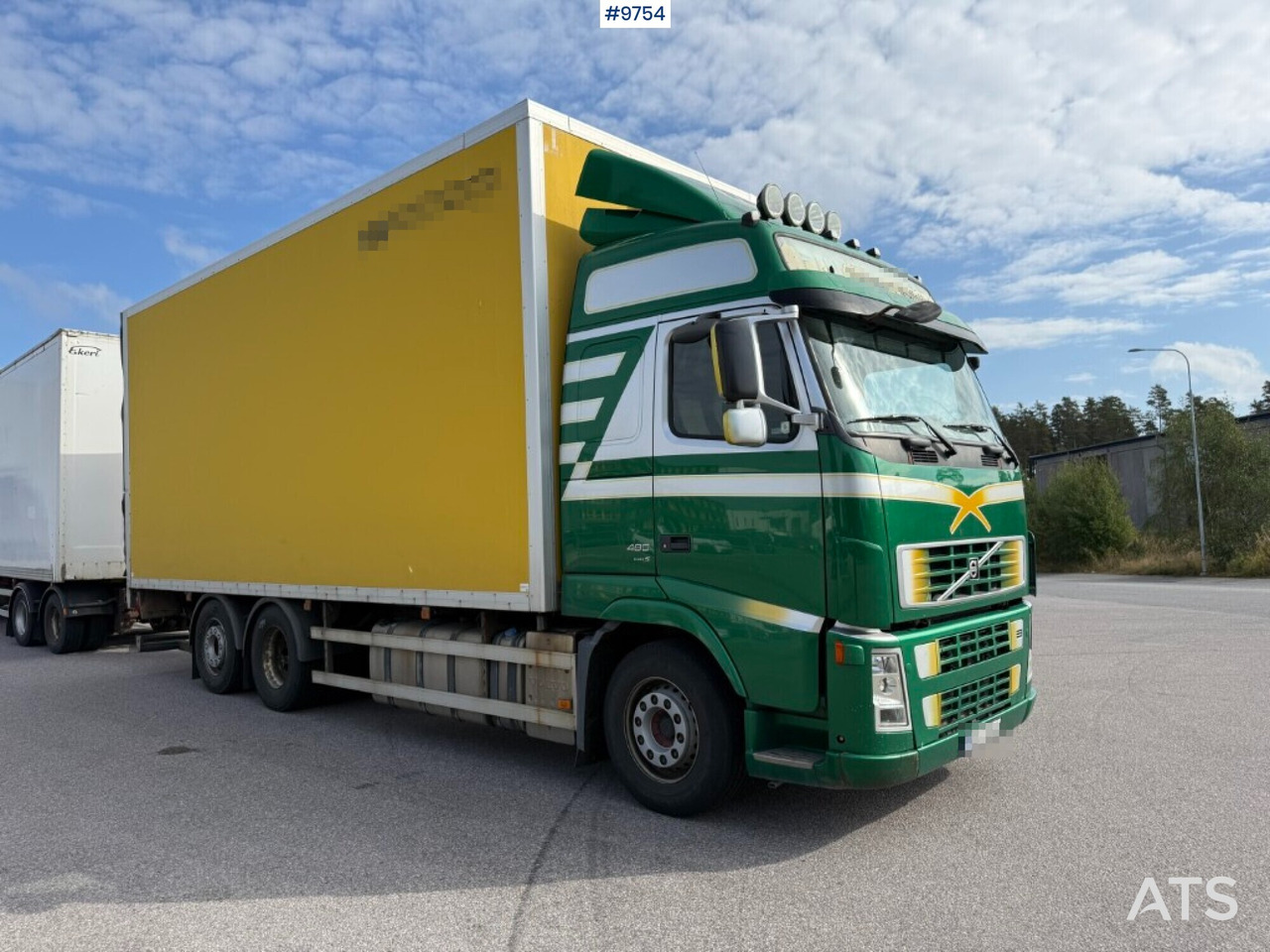 Box Truck Volvo FH 480 with 4-axle Ekeri trailer (VIDEO) - Kamion vagonetë: foto 2 Box Truck Volvo FH 480 with 4-axle Ekeri trailer (VIDEO) - Kamion vagonetë: foto 2