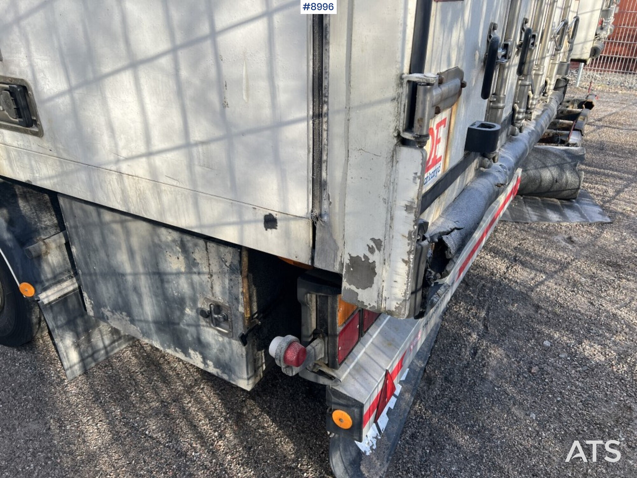 Box trailer EKERI L/L-4 - Rimorkio me vagonetë të mbyllur: foto 4 Box trailer EKERI L/L-4 - Rimorkio me vagonetë të mbyllur: foto 4