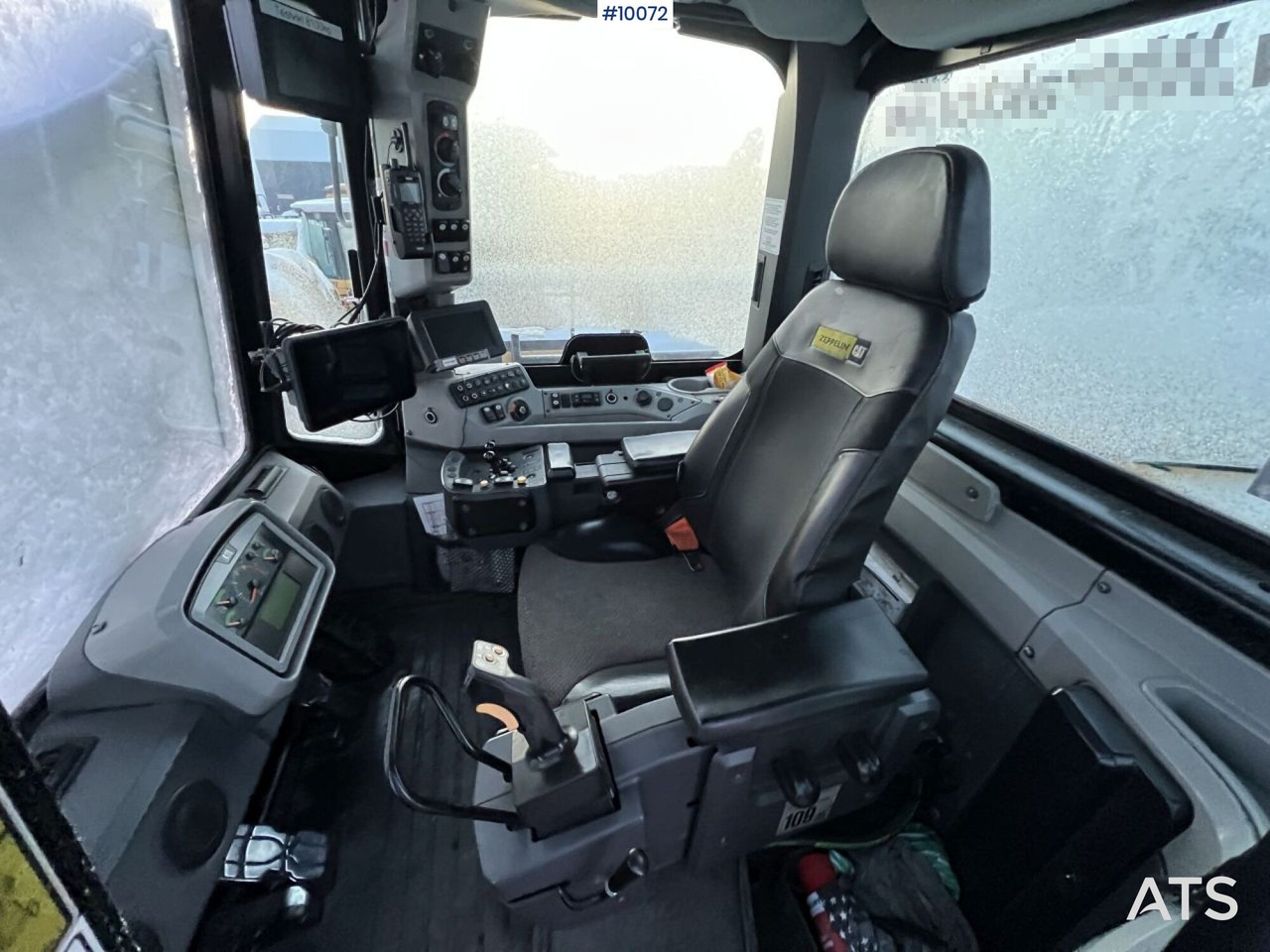 CAT 988 K Wheel Loader with Bucket - Fadrom me goma: foto 3 CAT 988 K Wheel Loader with Bucket - Fadrom me goma: foto 3