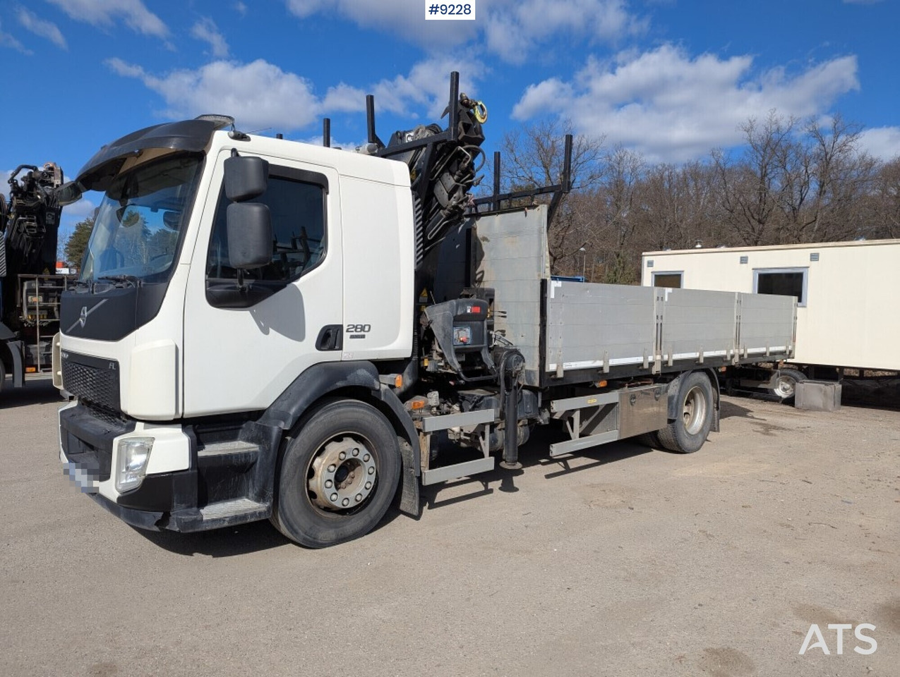 Crane Truck Volvo FL 280 4X2 with HIAB XS 144 E-5 crane (SEE VIDEO) - Kamion me vinç: foto 1 Crane Truck Volvo FL 280 4X2 with HIAB XS 144 E-5 crane (SEE VIDEO) - Kamion me vinç: foto 1