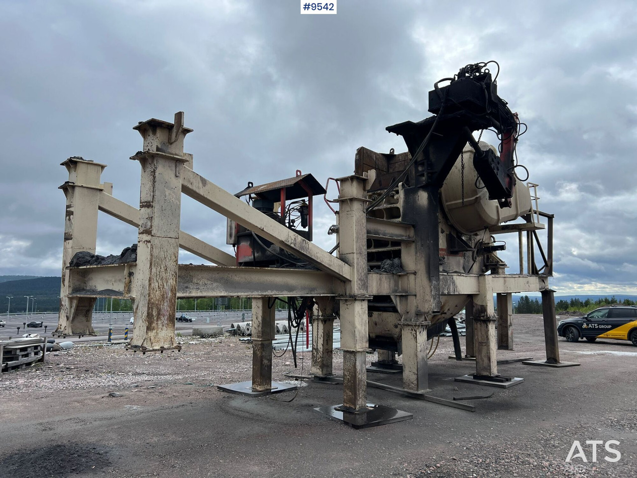 Crusher METSO C130 - Gurëthyesi: foto 2 Crusher METSO C130 - Gurëthyesi: foto 2