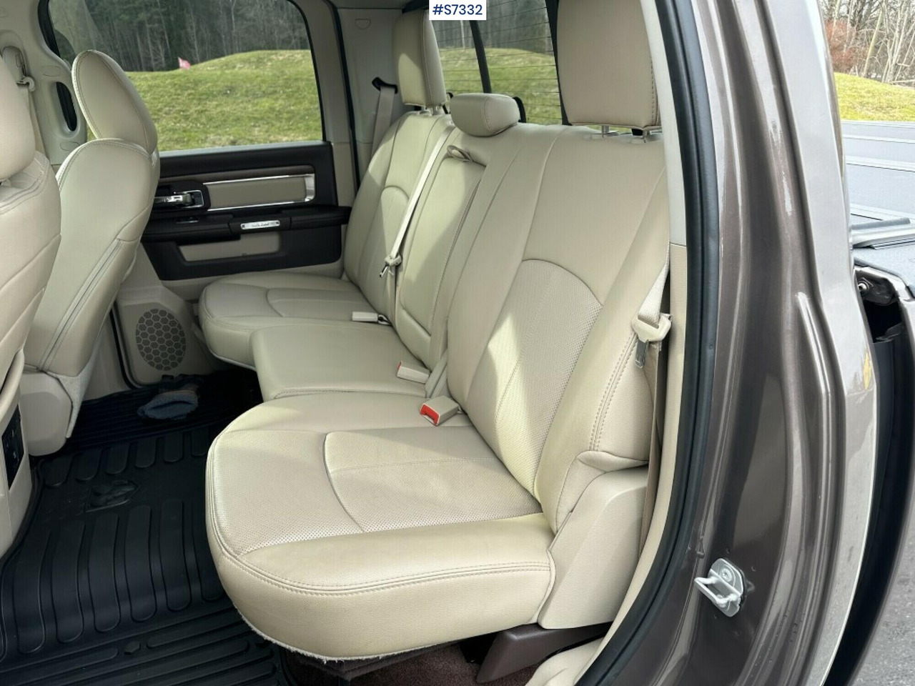 Dodge Ram 1500 Laramie, gasoline, serviced. - Pick up: foto 5 Dodge Ram 1500 Laramie, gasoline, serviced. - Pick up: foto 5