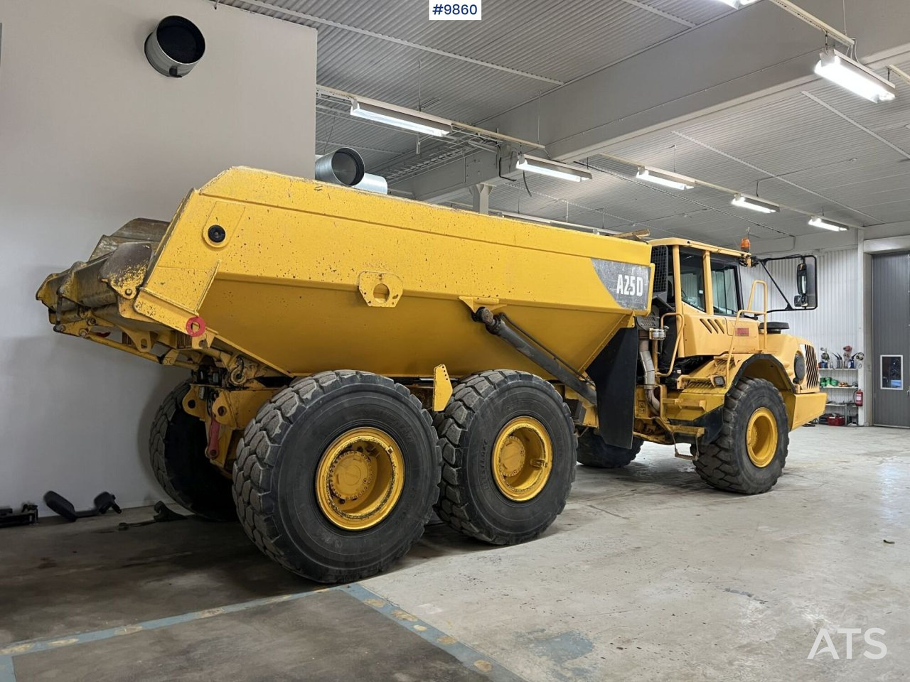 Dumper Volvo A25D 6x6 - Shkarkues teleskopik: foto 3 Dumper Volvo A25D 6x6 - Shkarkues teleskopik: foto 3