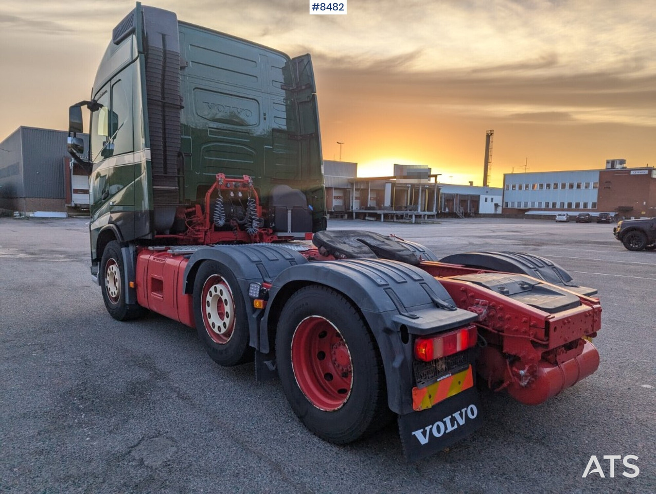 Tractor Unit Volvo FH460 Pusher - Gjysmë-kamion: foto 3 Tractor Unit Volvo FH460 Pusher - Gjysmë-kamion: foto 3
