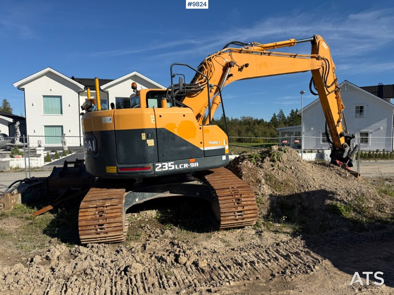 Hyundai Robex 235LCR-9A excavator - Ekskavator me zinxhirë: foto 2 Hyundai Robex 235LCR-9A excavator - Ekskavator me zinxhirë: foto 2