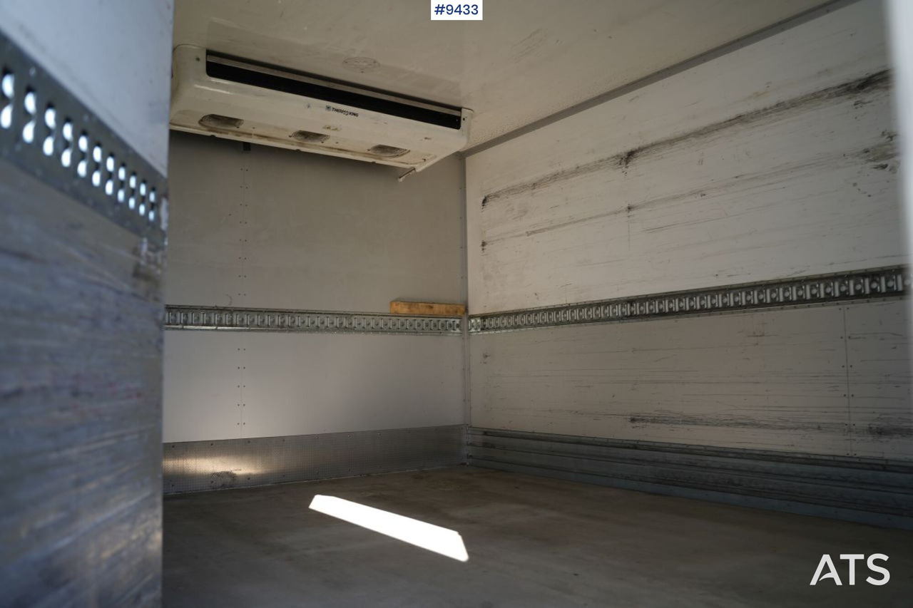 Refrigerated Box truck Mercedes Antos with tail lift (SEE VIDEO) - Kamion frigorifer: foto 5 Refrigerated Box truck Mercedes Antos with tail lift (SEE VIDEO) - Kamion frigorifer: foto 5