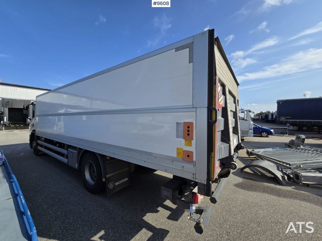 Scania P250 Liftable and lowerable body - Kamion vagonetë: foto 4 Scania P250 Liftable and lowerable body - Kamion vagonetë: foto 4