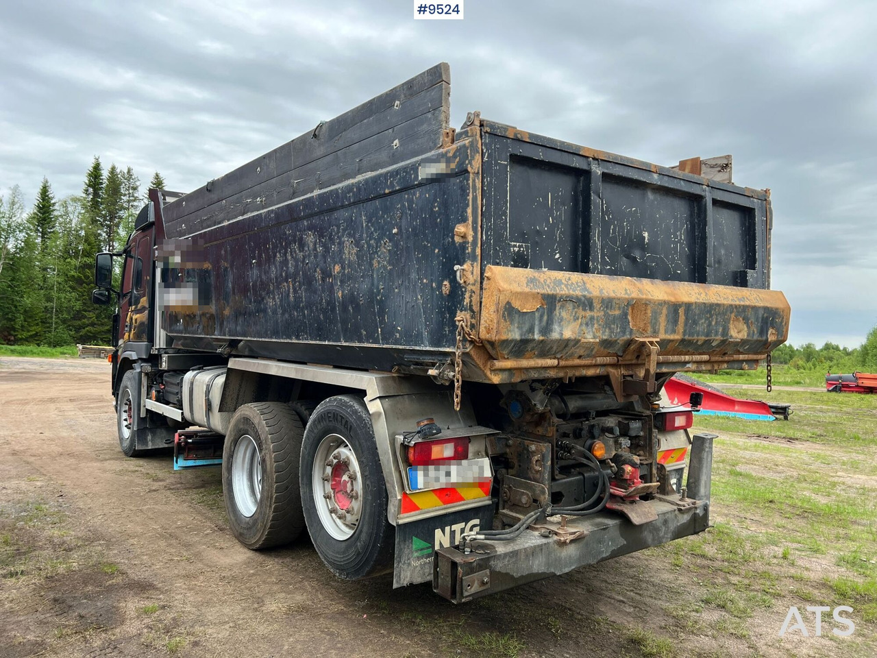 Tipper Truck Volvo FM 400 6x2 - Kamion vetëshkarkues: foto 4 Tipper Truck Volvo FM 400 6x2 - Kamion vetëshkarkues: foto 4