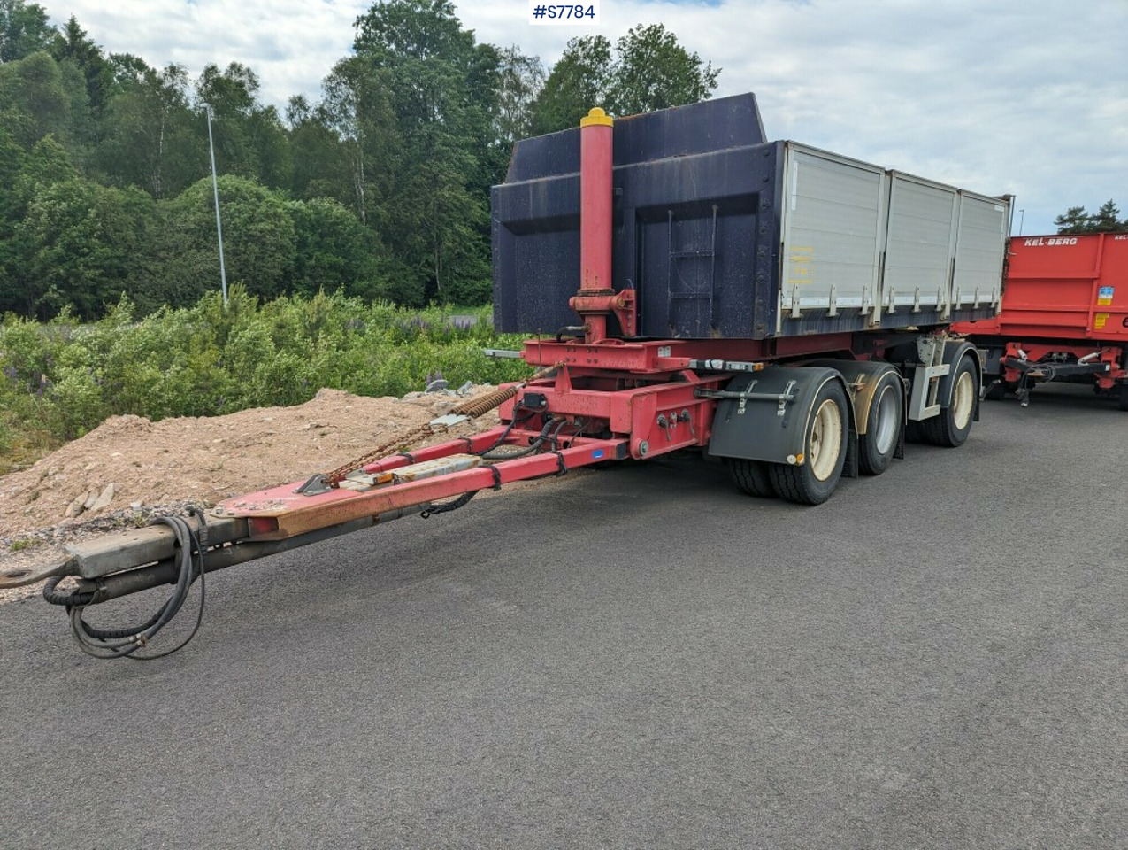 Tipper trailer GEHAB 3-axlat - Rimorkio vetëshkarkuese: foto 3 Tipper trailer GEHAB 3-axlat - Rimorkio vetëshkarkuese: foto 3