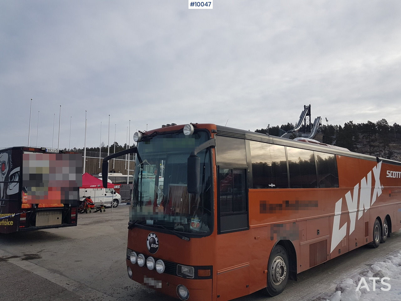 VOLVO B10M-70B Motorhome / Snowmobile bus with rear lift - Furgon kampingu: foto 3 VOLVO B10M-70B Motorhome / Snowmobile bus with rear lift - Furgon kampingu: foto 3