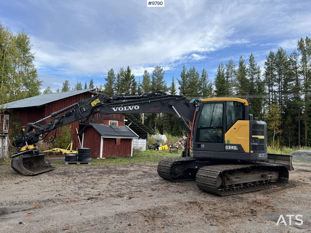 VOLVO ECR145 EL Excavator with attachments - Ekskavator me zinxhirë: foto 1 VOLVO ECR145 EL Excavator with attachments - Ekskavator me zinxhirë: foto 1