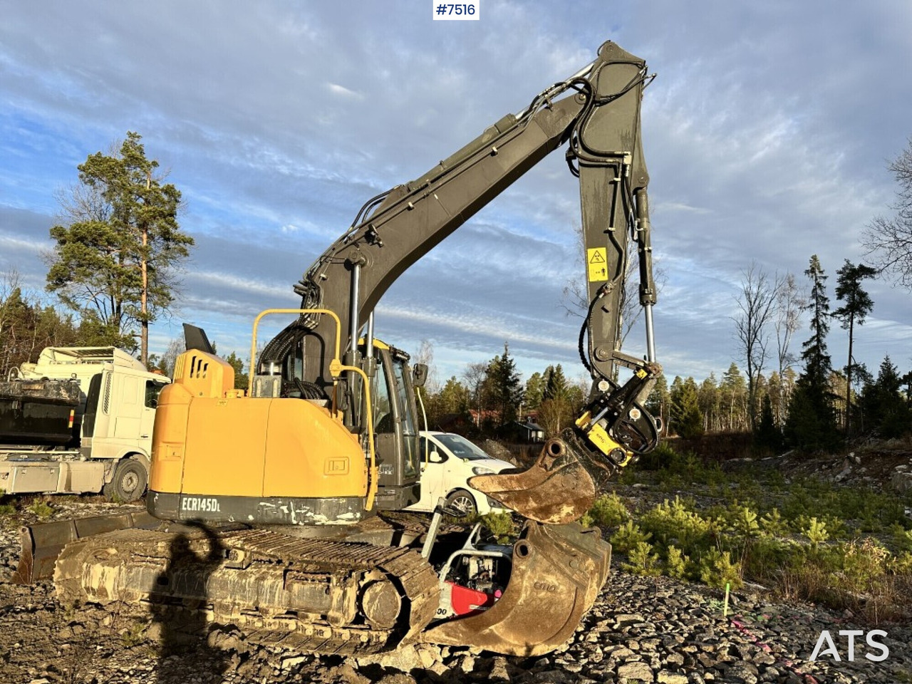 Volvo ECR145DL Crawler excavator with rotor and buckets - Ekskavator me zinxhirë: foto 1 Volvo ECR145DL Crawler excavator with rotor and buckets - Ekskavator me zinxhirë: foto 1