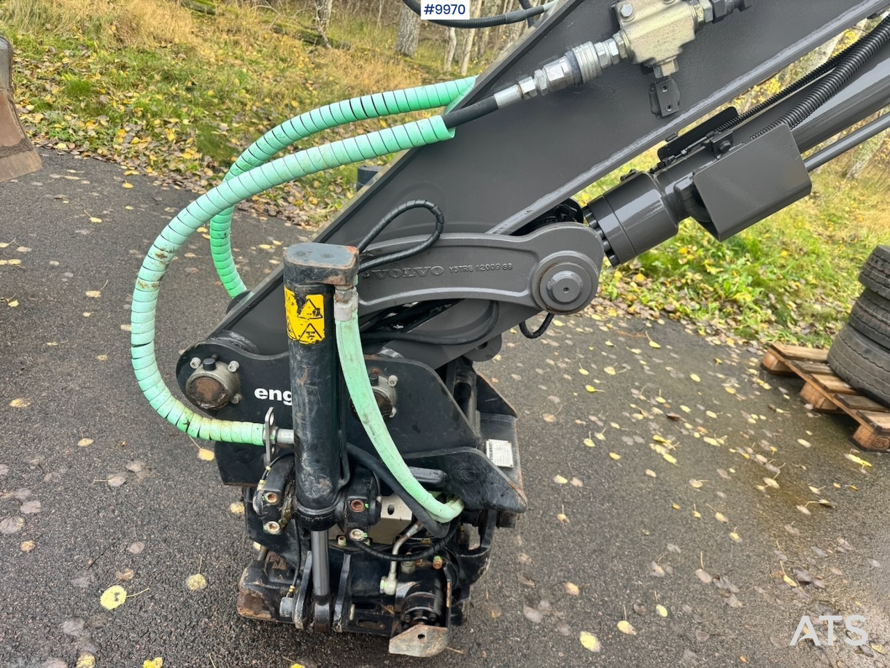 Volvo ECR88D crawler excavator with rotor tilt, 3 buckets, and ripper. 910 hours! - Ekskavator me zinxhirë: foto 4 Volvo ECR88D crawler excavator with rotor tilt, 3 buckets, and ripper. 910 hours! - Ekskavator me zinxhirë: foto 4