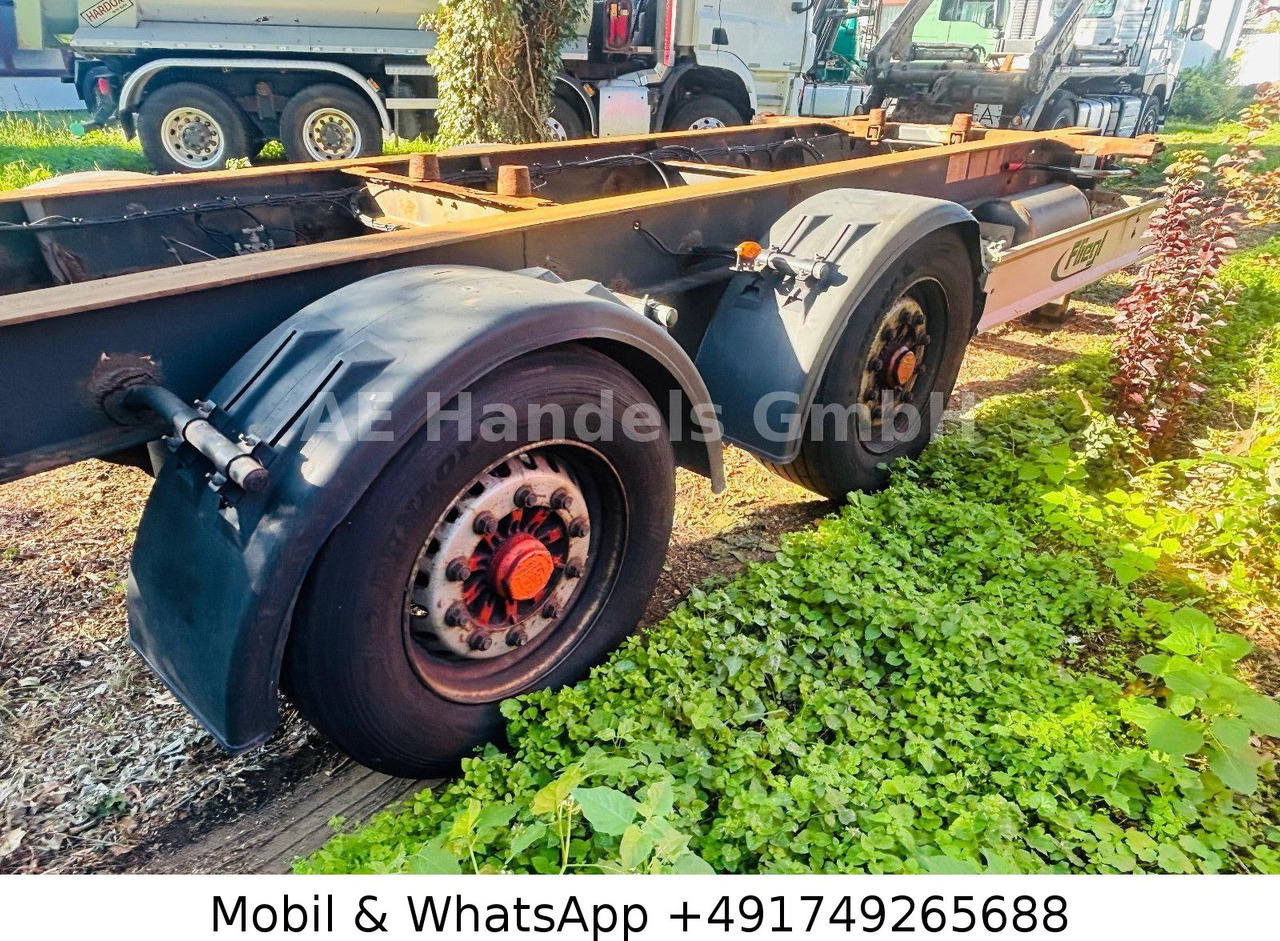 Fliegl TWP 180 Tandem Tiefgekoppelt *BWP/Scheibenbremse - Shasia e rimorkios: foto 4 Fliegl TWP 180 Tandem Tiefgekoppelt *BWP/Scheibenbremse - Shasia e rimorkios: foto 4