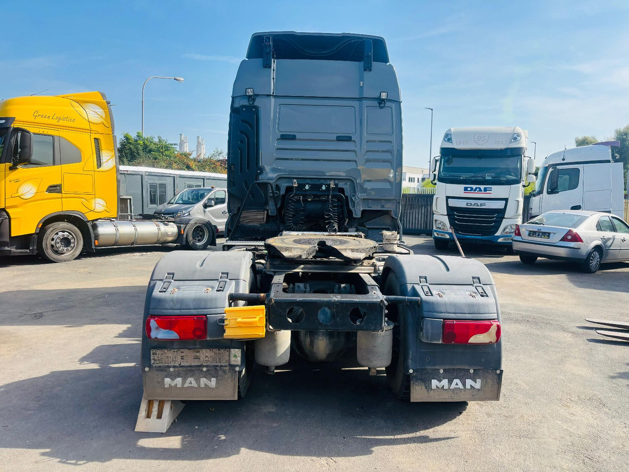 MAN TGX 18.500 XLX BL HydroDrive 4x4 *Pritarder/Hydr - Gjysmë-kamion: foto 4 MAN TGX 18.500 XLX BL HydroDrive 4x4 *Pritarder/Hydr - Gjysmë-kamion: foto 4