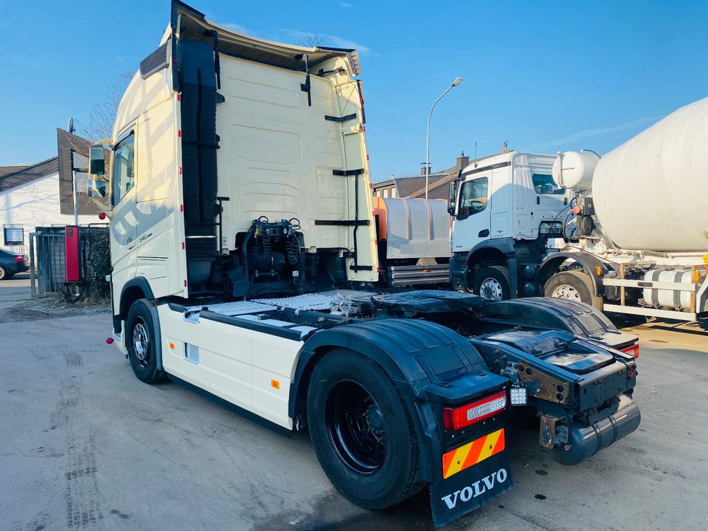 Volvo FH 540 Globe BL I-Shift Dual*VEB/2-KreisHydr/ACC - Gjysmë-kamion: foto 5 Volvo FH 540 Globe BL I-Shift Dual*VEB/2-KreisHydr/ACC - Gjysmë-kamion: foto 5