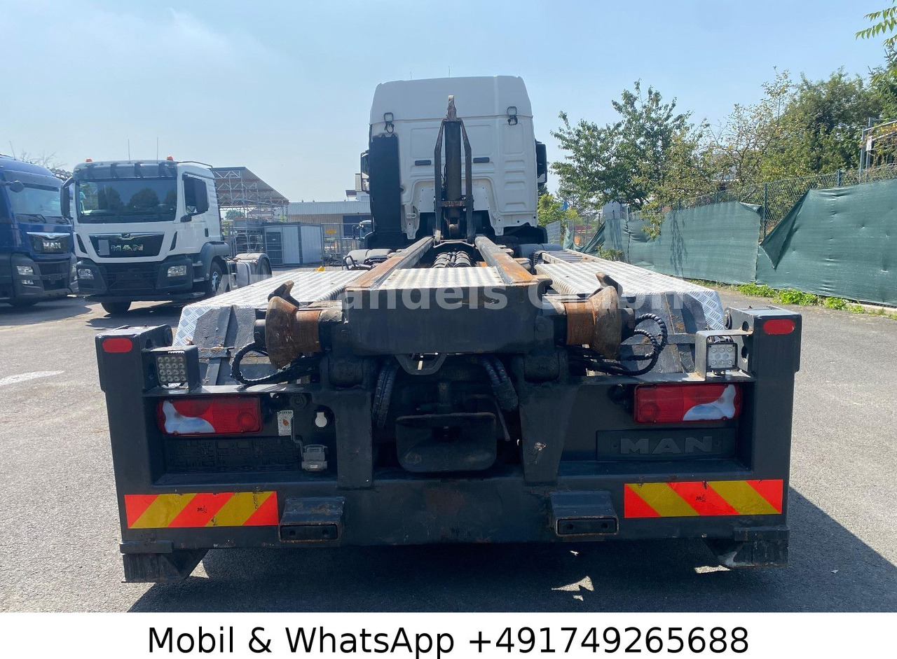 MAN TGS 35.440 XLX BL 8x2 Silo *Retarder/Lenk+Lift - Kamion vetëngarkues, Kamion me vinç: foto 4 MAN TGS 35.440 XLX BL 8x2 Silo *Retarder/Lenk+Lift - Kamion vetëngarkues, Kamion me vinç: foto 4